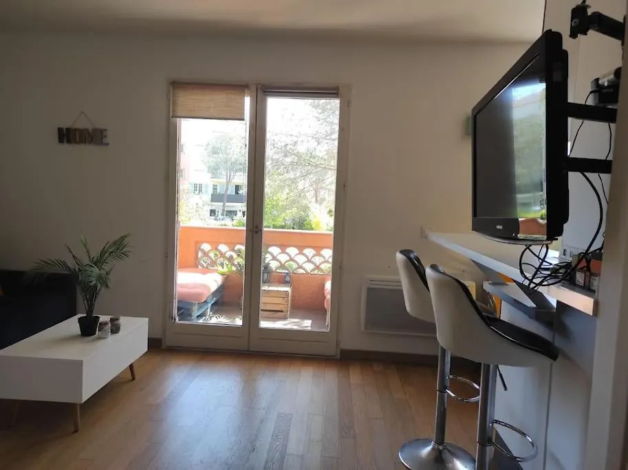 Charmant Appartement, Terrasse, Piscine, Parking Mougins Fransa
